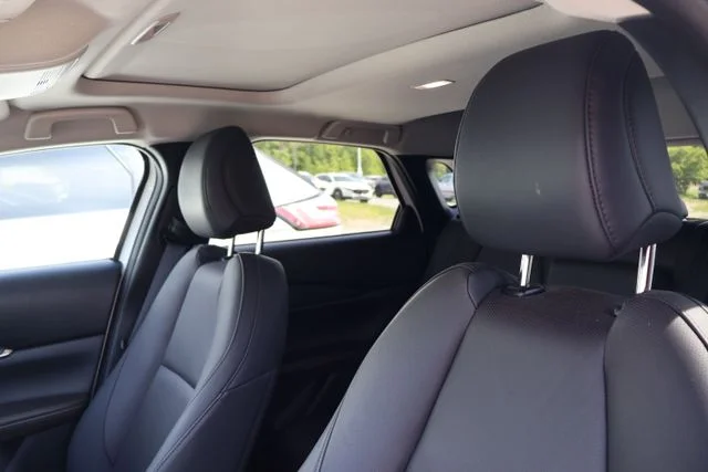 Certified Used 2025 White Mazda 2.5 S Premium Package image 7