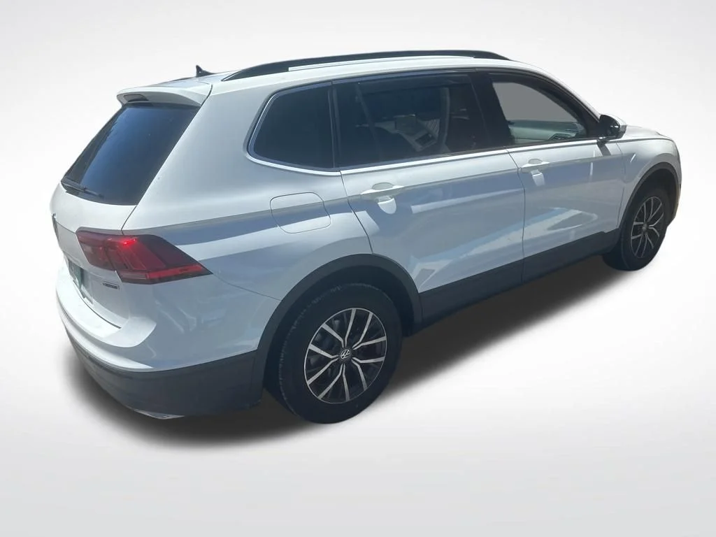 Used 2019 White Volkswagen 2.0T SEL R-Line image 8