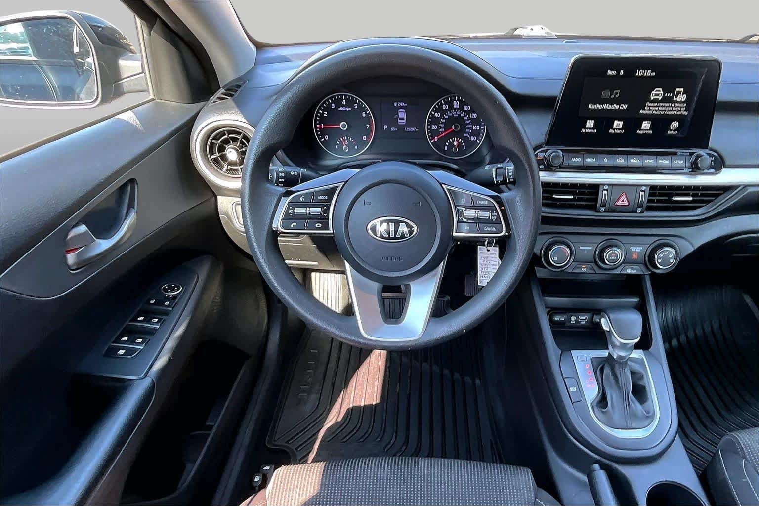 Used 2021 Aurora Black Kia LXS image 6