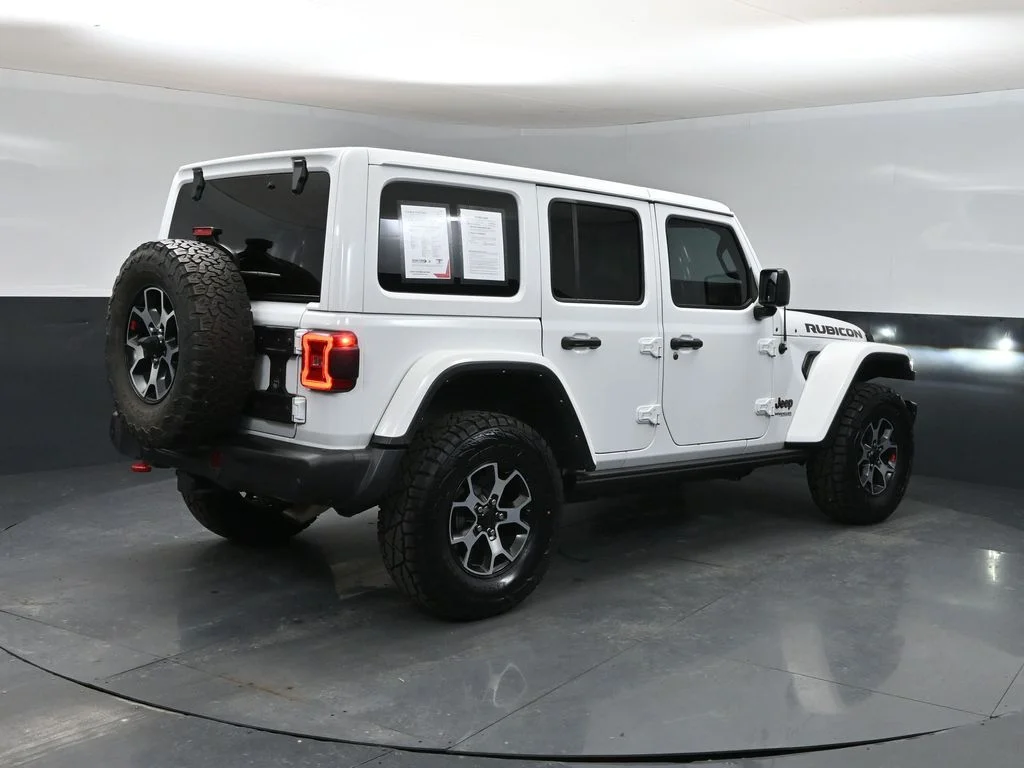Used 2021 White Jeep Unlimited Rubicon image 4