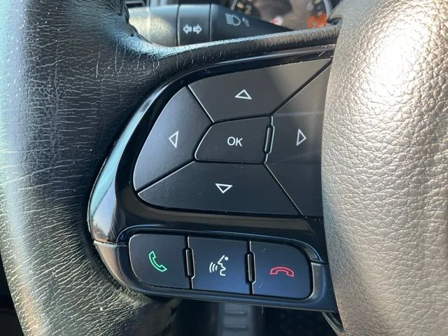 Used 2016 Black Jeep Latitude image 9