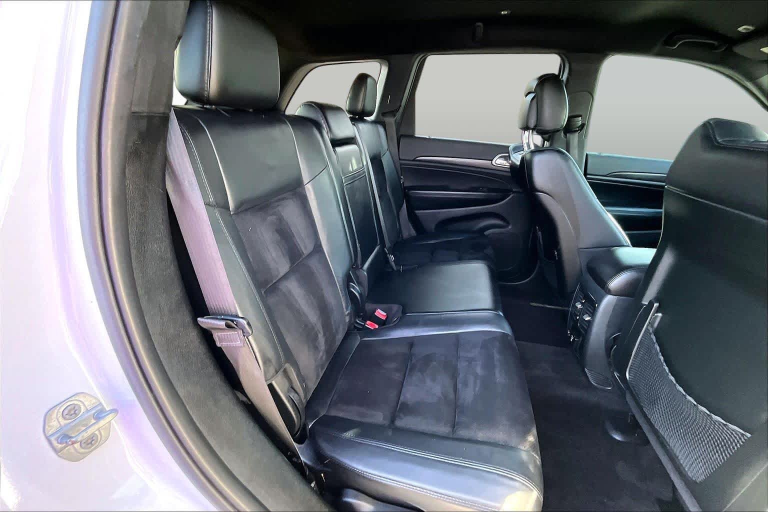 Used 2018 Bright White Clearcoat Jeep Altitude image 22