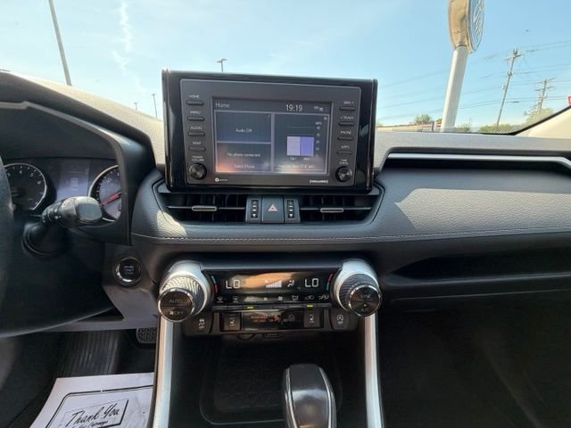Certified Used 2020 Silver Sky Metallic Toyota XLE Premium image 18