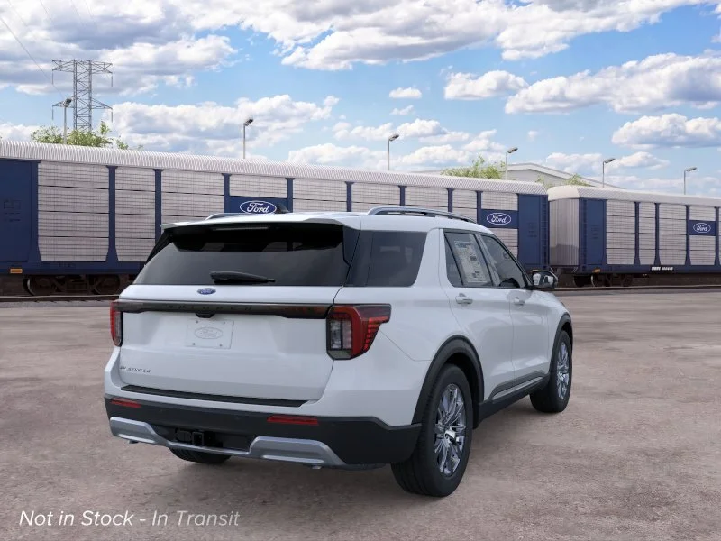 New 2026 Space White Metallic Ford Platinum™ image 9