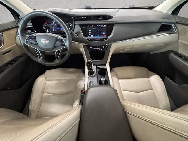 Used 2018 HARBOR BLUE METALLIC Cadillac Luxury FWD image 21