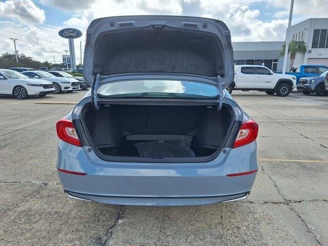 Used 2022 Still Night Pearl Honda Sport image 29
