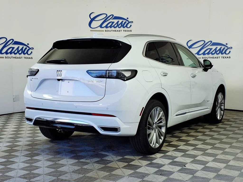 New 2026 Iridescent White Tricoat Buick Avenir image 16