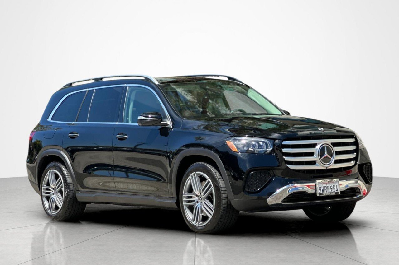 Used 2026 Black Mercedes-Benz GLS 450 image 7
