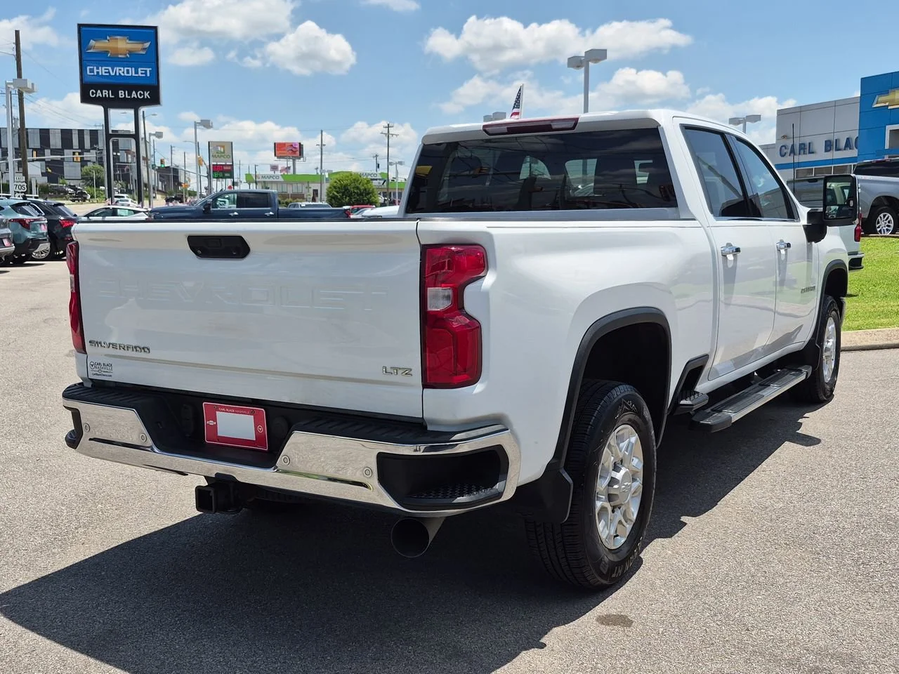 Used 2020 SUMMIT WHITE Chevrolet LTZ image 8
