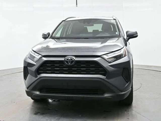 Used 2025 Magnetic Gray Met Toyota XLE image 2