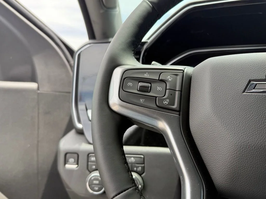 New 2026 Onyx Black GMC Elevation image 20