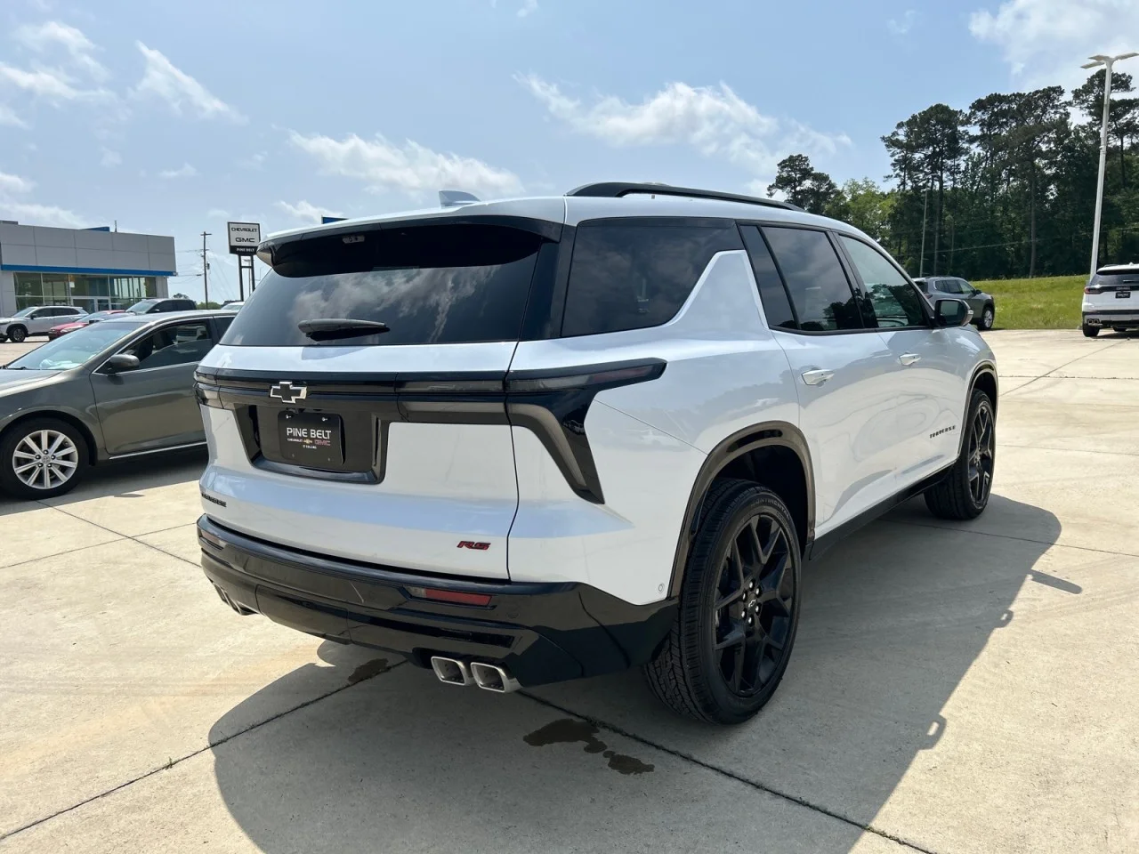 New 2026 Polar White Tricoat Chevrolet RS image 3