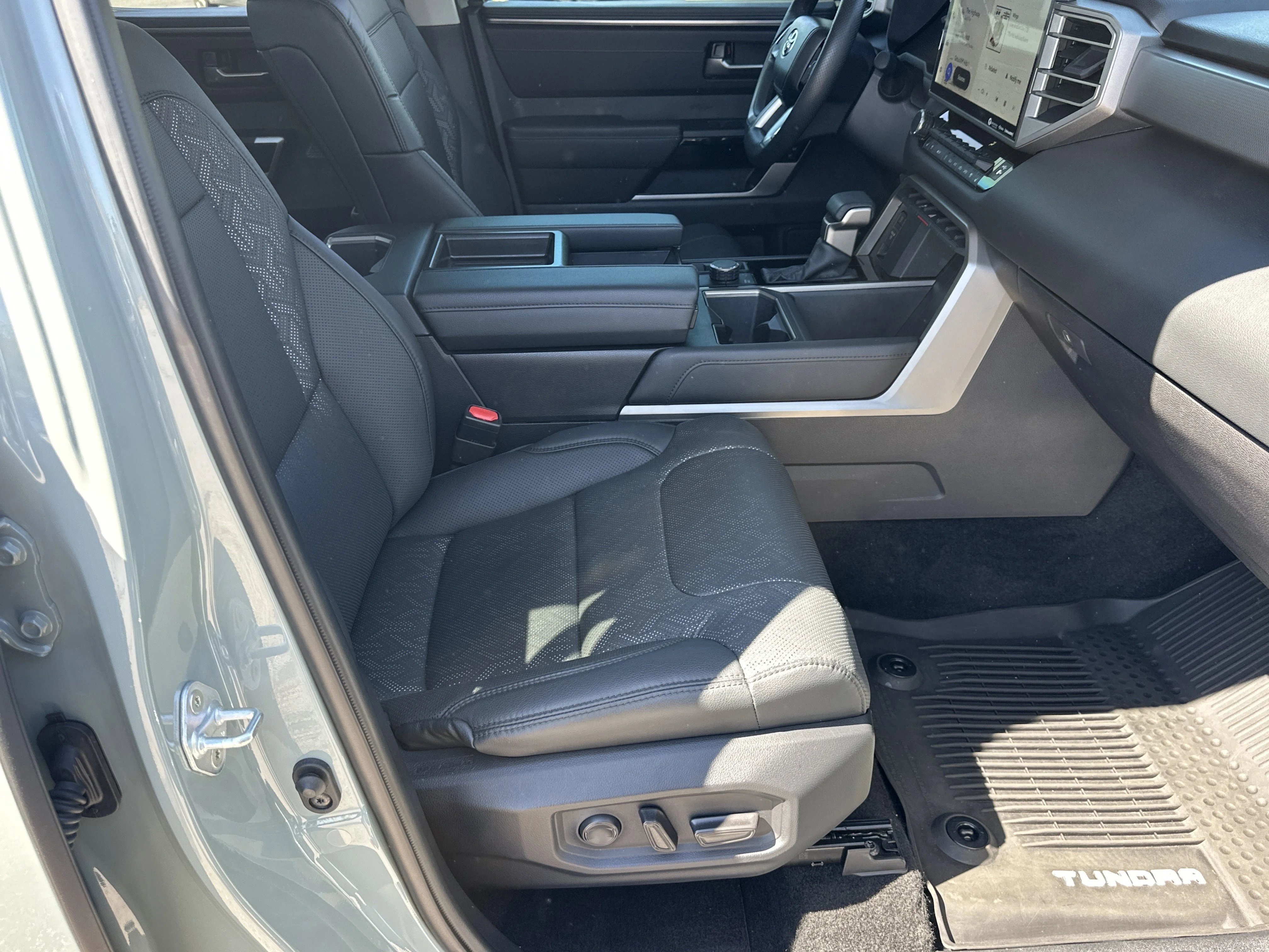Used 2024 Lunar Rock Toyota Limited HV image 13