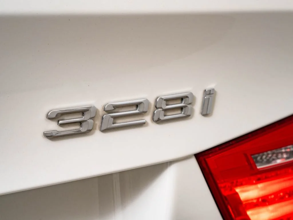 Used 2010 Alpine White BMW 328i image 17