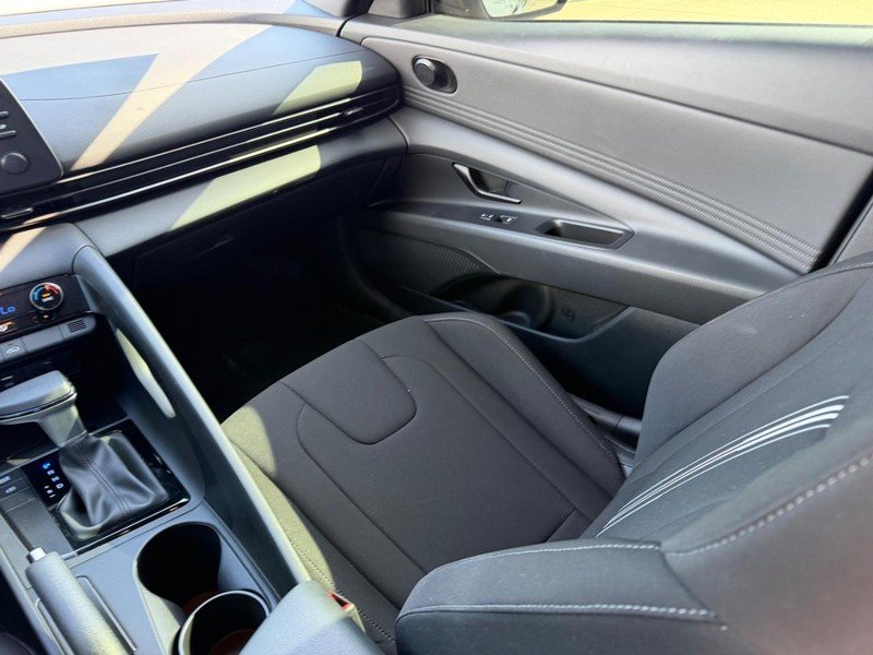 Used 2025 Fluid Metal Hyundai SEL Sport image 16