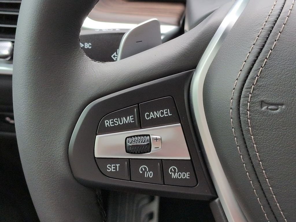 New 2026 Skyscraper Grey Metallic BMW xDrive40i image 26