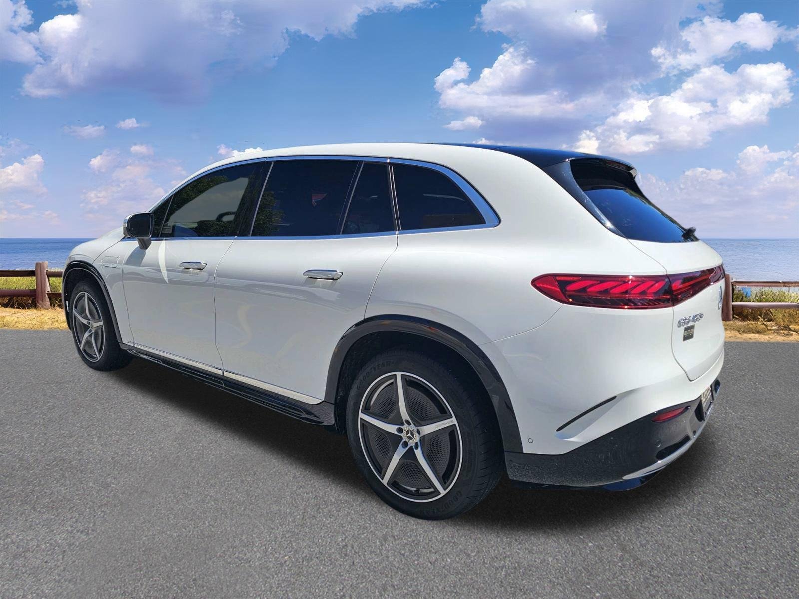 Used 2023 Polar White Mercedes-Benz EQS 450+ image 6