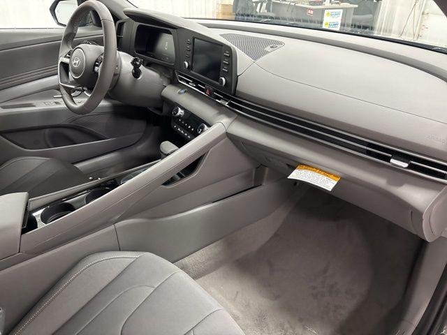 New 2026 Gray Hyundai SEL Sport Premium image 30
