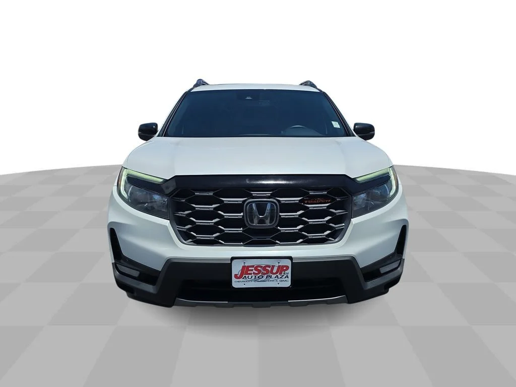 Used 2025  Honda TrailSport image 3