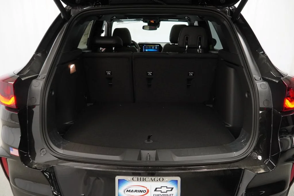 New 2026 Mosaic Black Metallic Chevrolet RS image 25