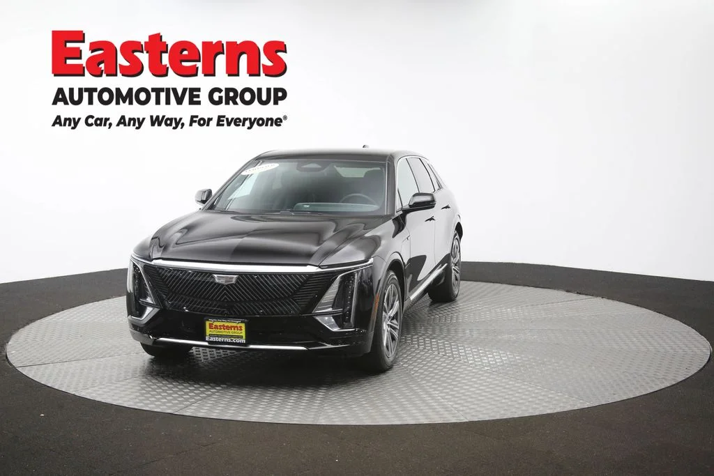 Used 2025 Black Cadillac Luxury image 55
