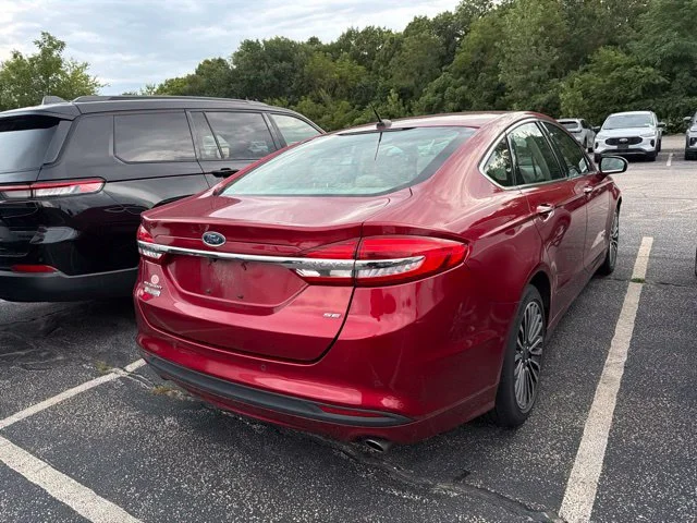 Used 2017 Red Ford SE Luxury image 5