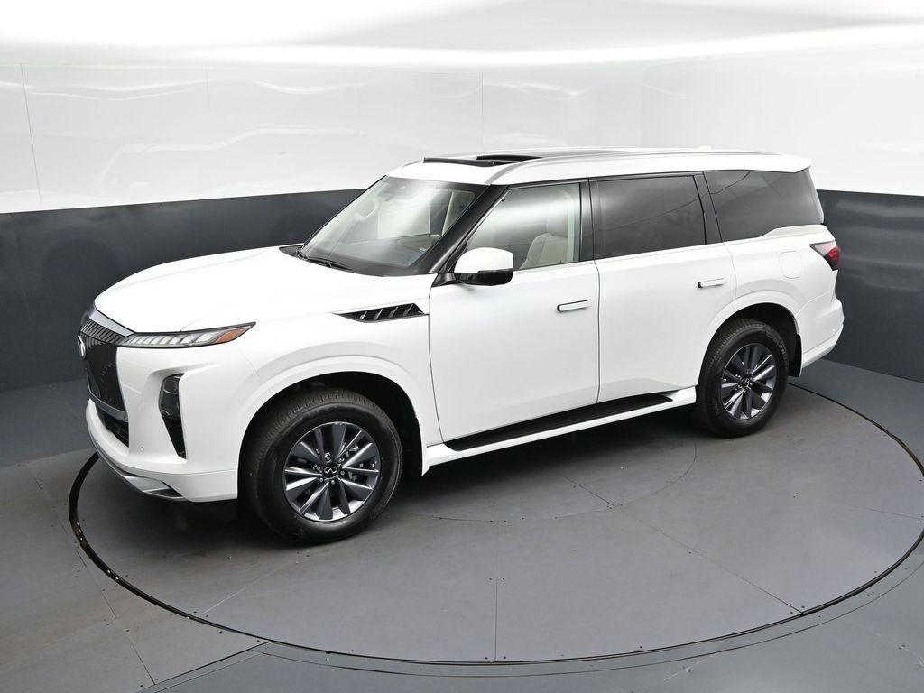 New 2026 RADIANT WHITE INFINITI Pure 2WD image 32