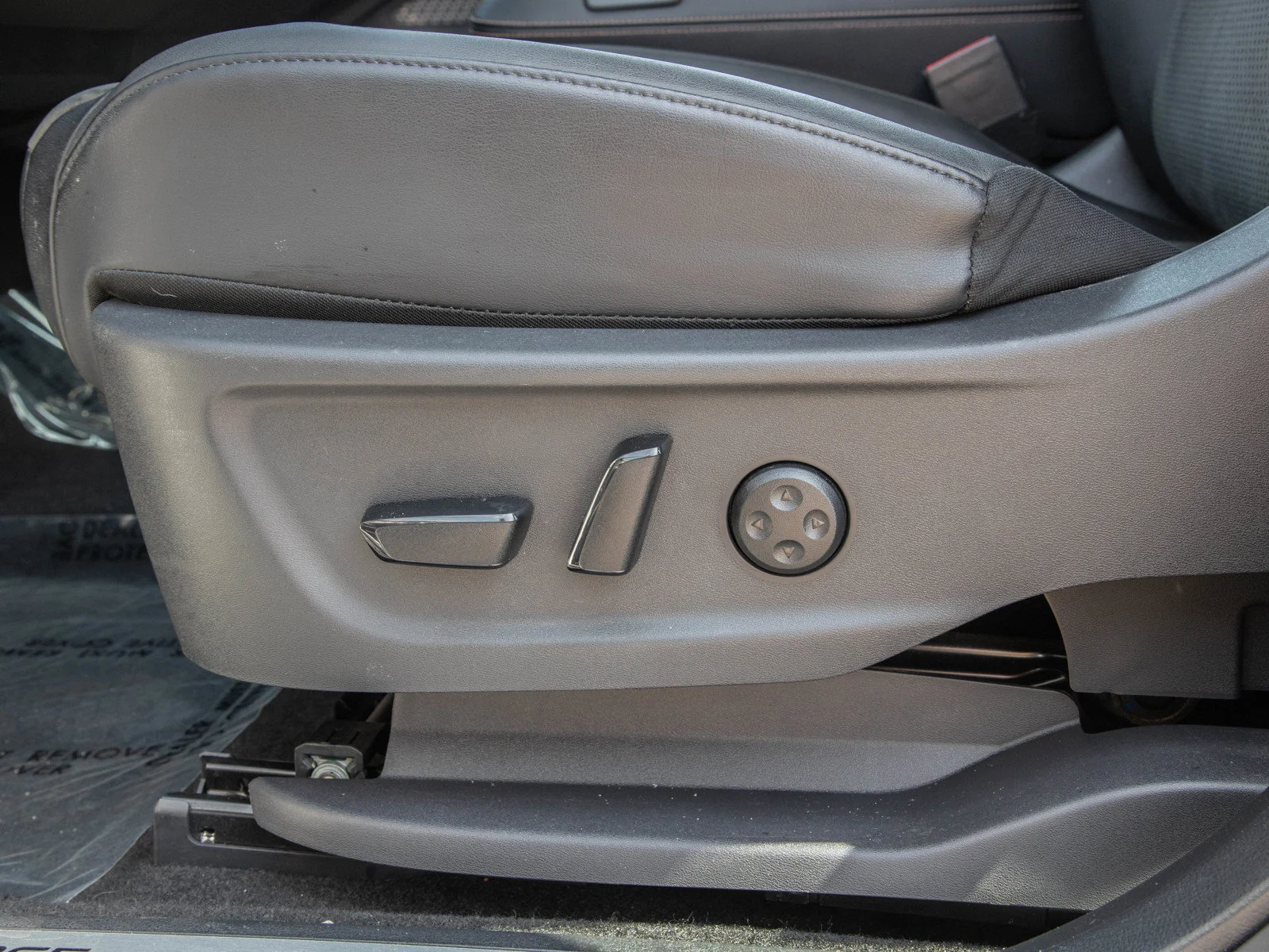Used 2024 Everest White Pearl Tricoat Nissan EVOLVE+ e-4ORCE image 28