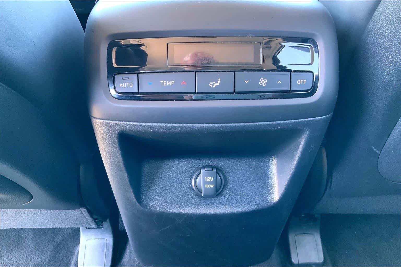 Used 2025 Hyper White Hyundai SEL image 30