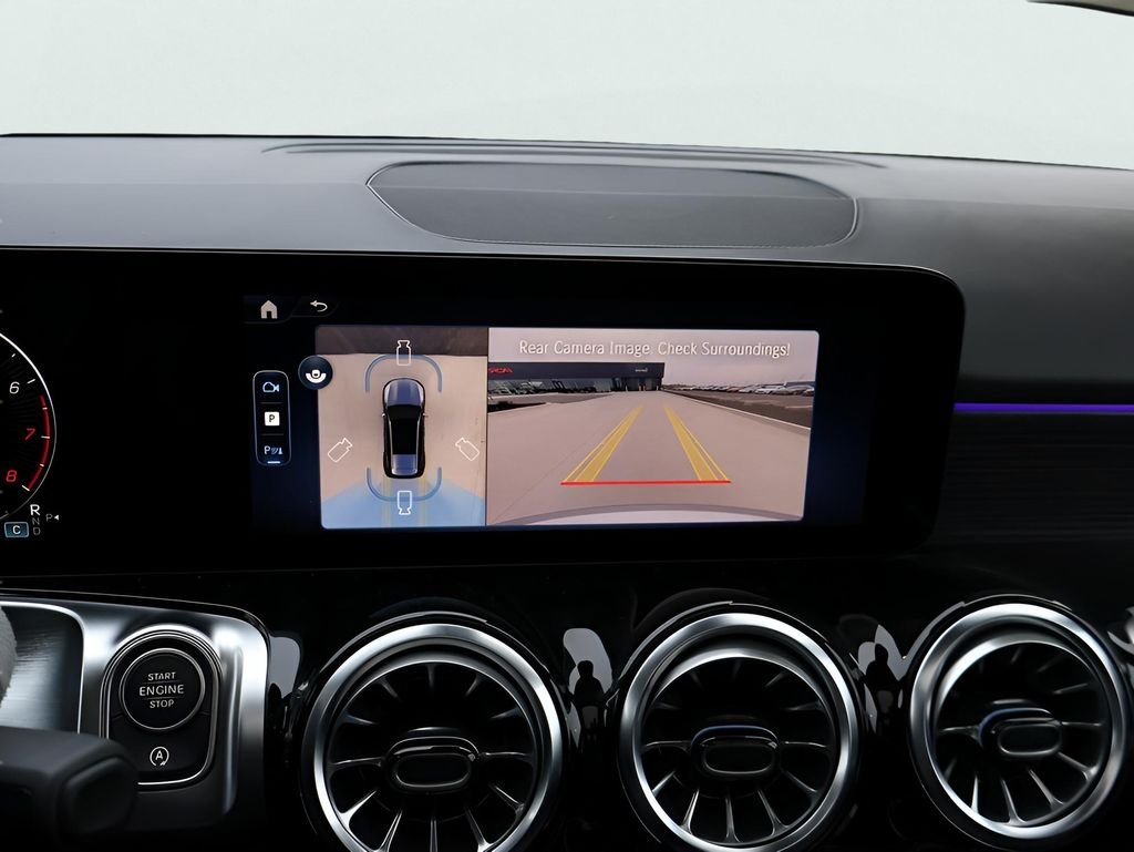New 2026 Mountain Grey Metallic Mercedes-Benz GLB 250 image 24
