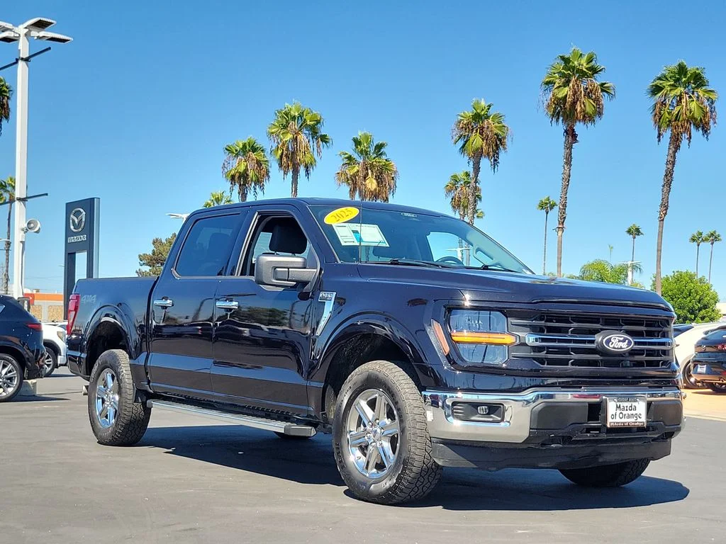 Used 2025 Black Metallic Ford XLT image 35