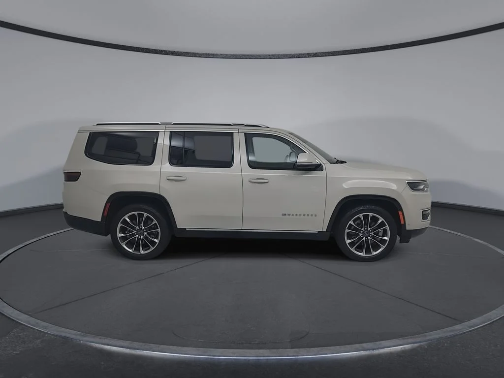 Certified Used 2022 White Jeep Series III image 19