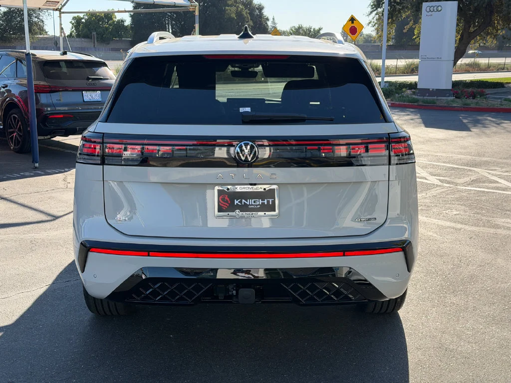 New 2027  Volkswagen SEL Premium R-Line image 10