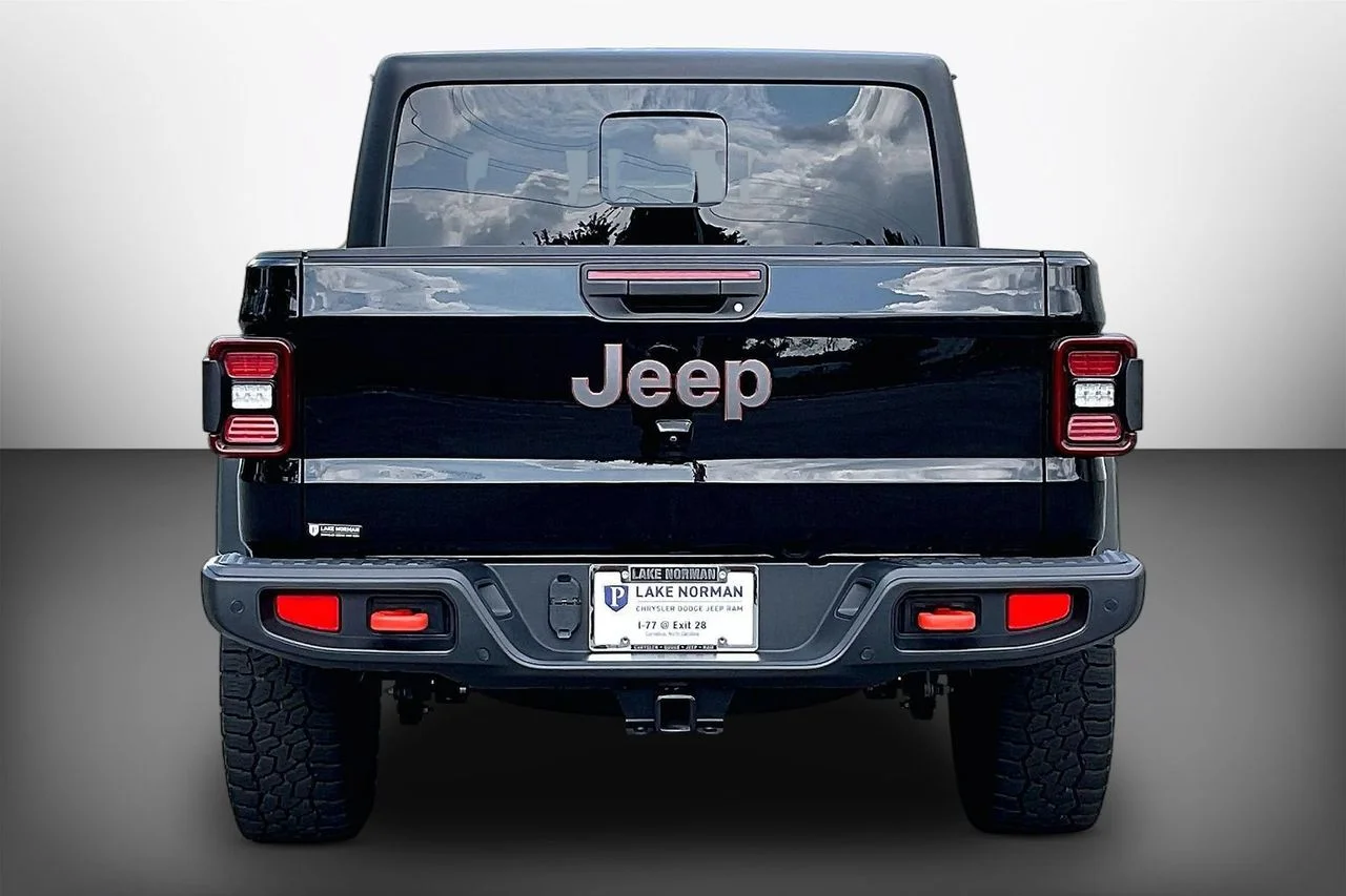 Certified Used 2024 Black Jeep Mojave image 7