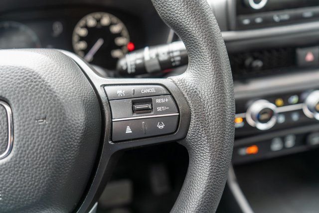 Used 2024 White Honda EX image 29