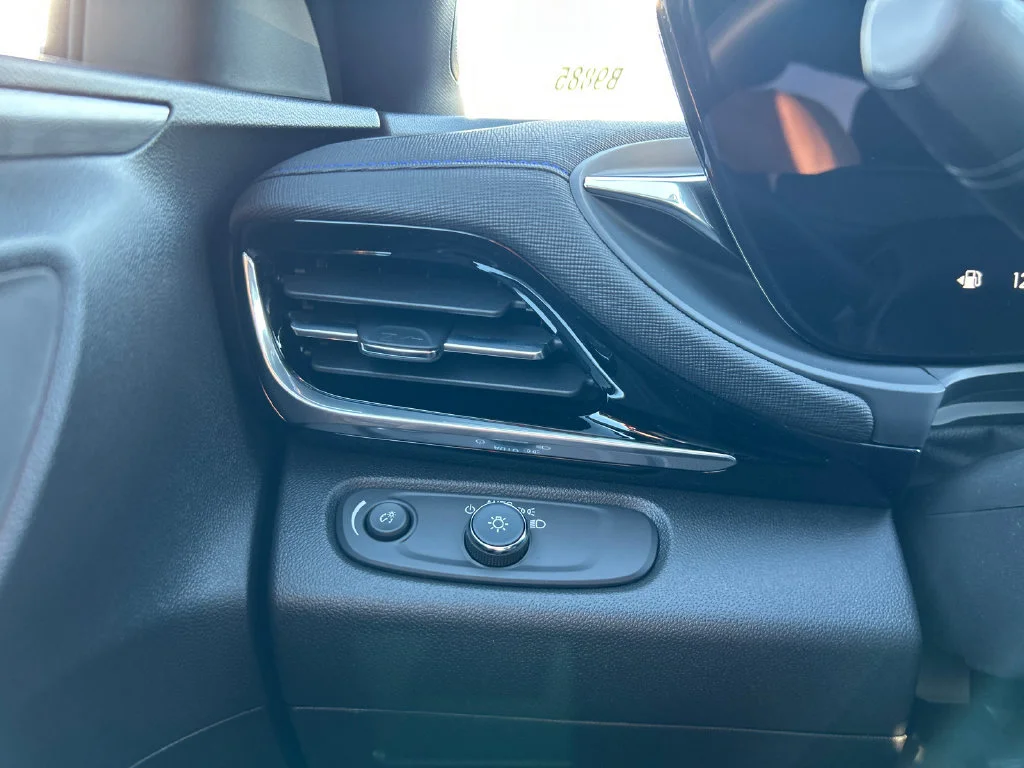 2026 Buick Envista Sport Touring - Photo 19
