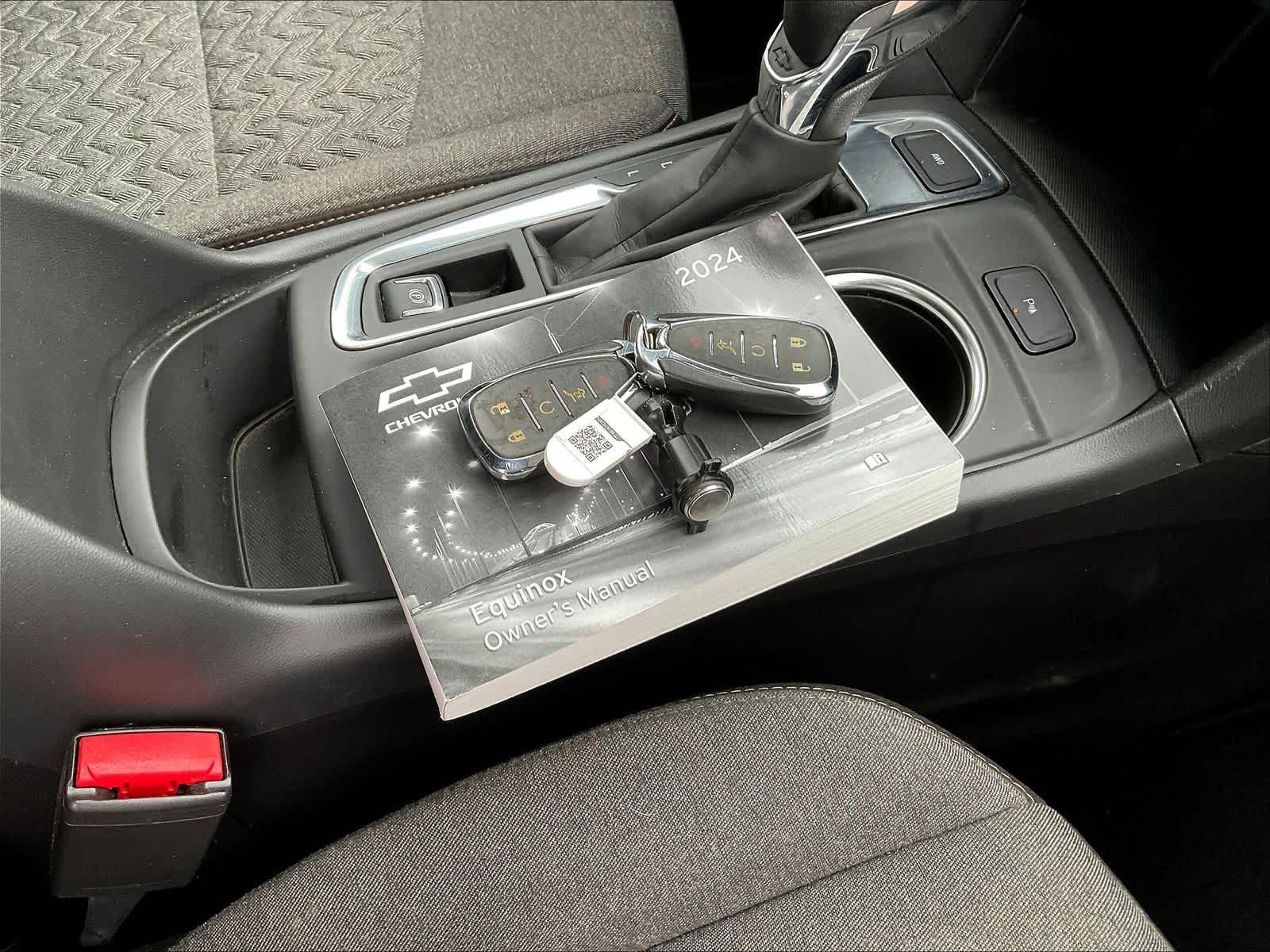 2024 Chevrolet Equinox LT - Photo 36