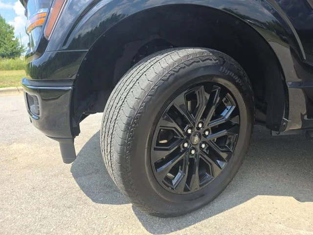 Used 2024 Black Ford XLT image 33