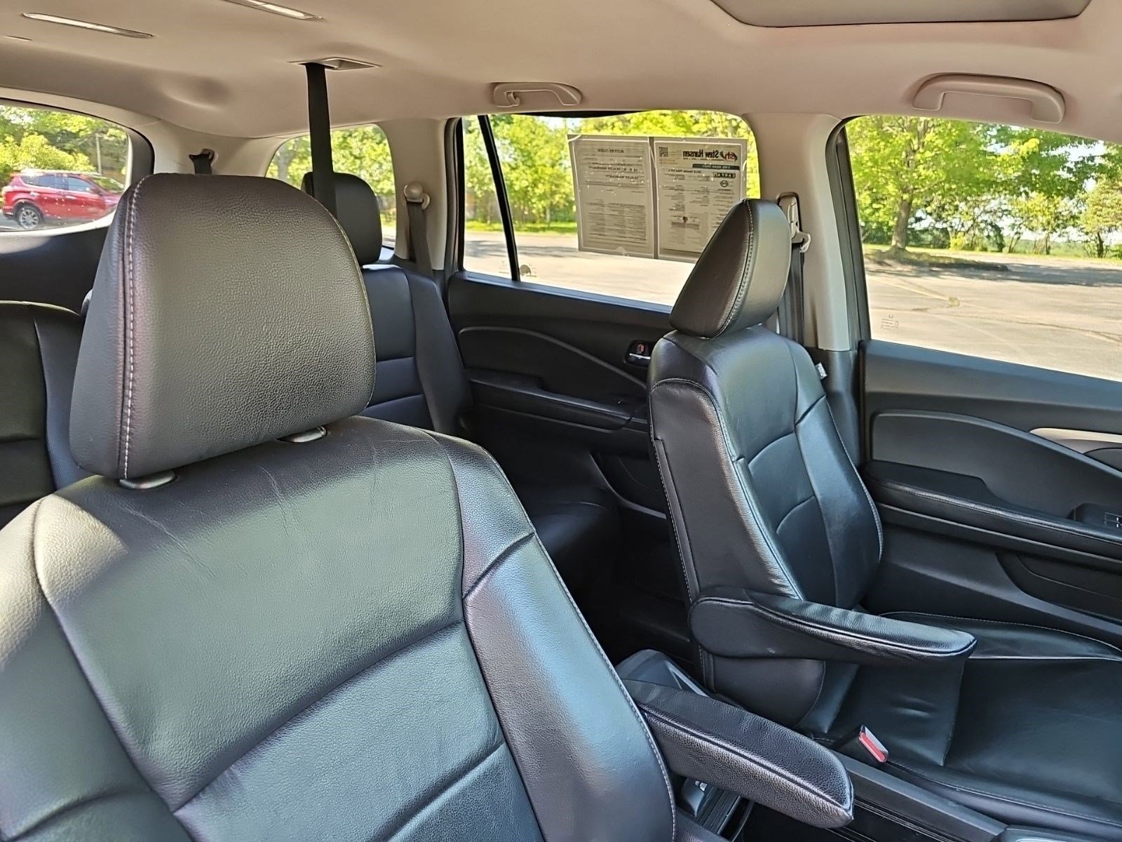 Used 2018 Gray Honda EX-L image 10