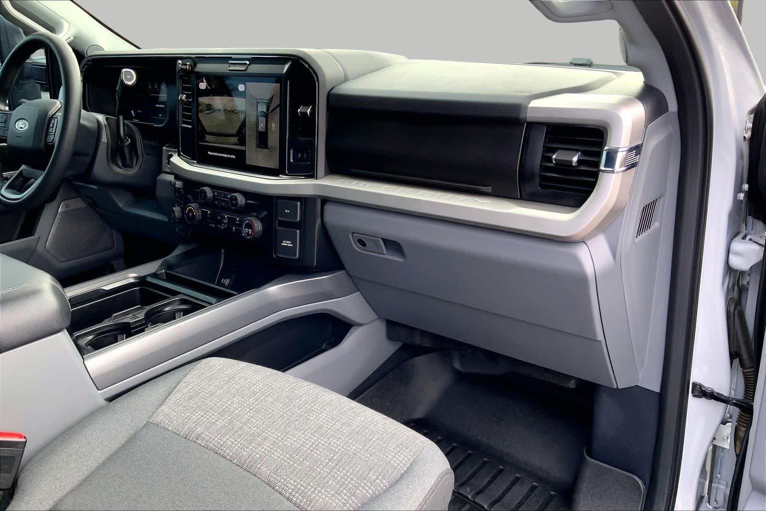 Used 2026 Avalanche Ford XLT image 17