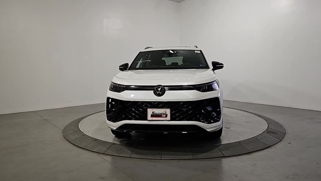 New 2026 White/off-white Volkswagen SE R-Line Black image 8