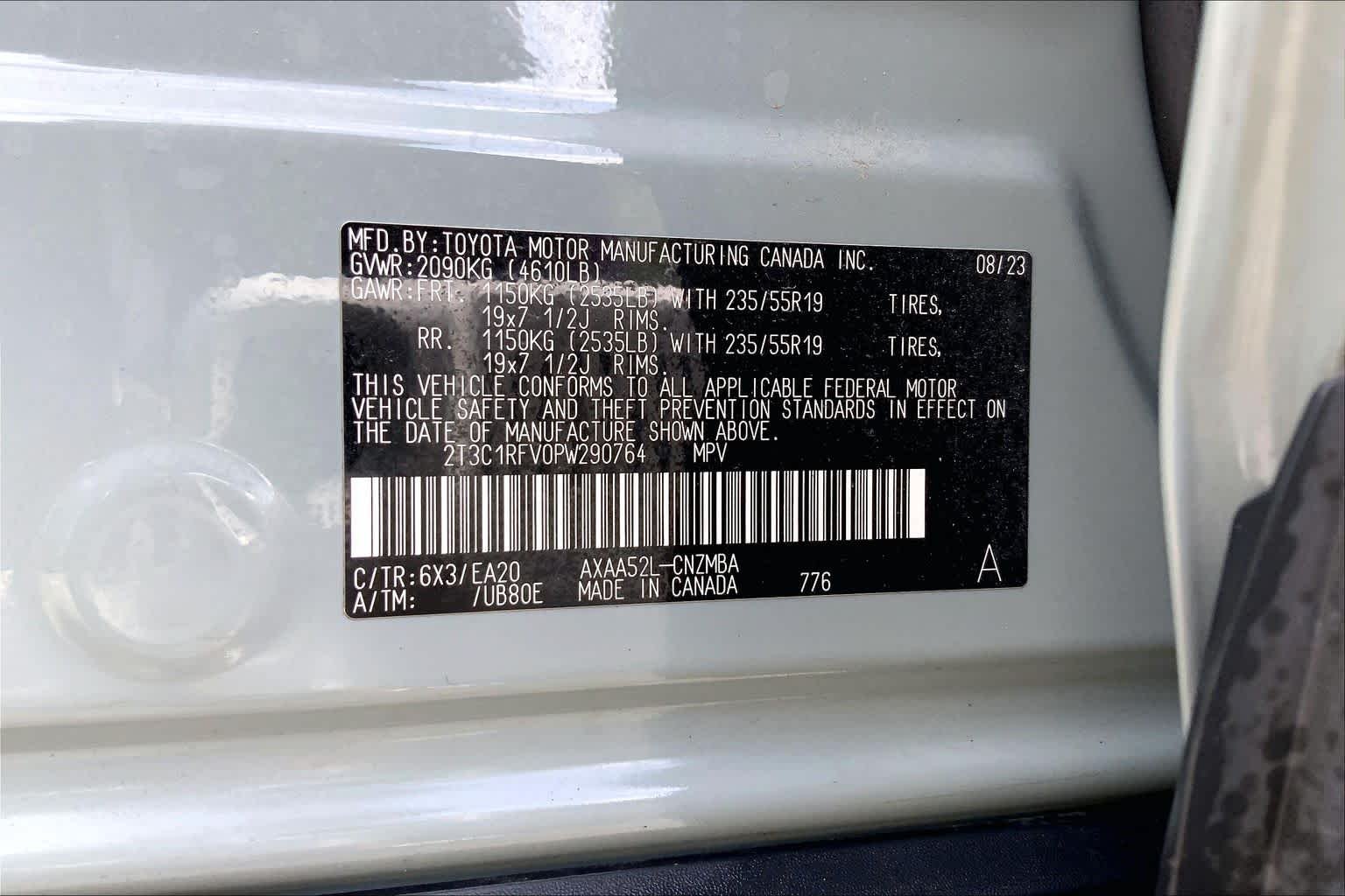 Used 2023 Lunar Rock Toyota XLE Premium image 36