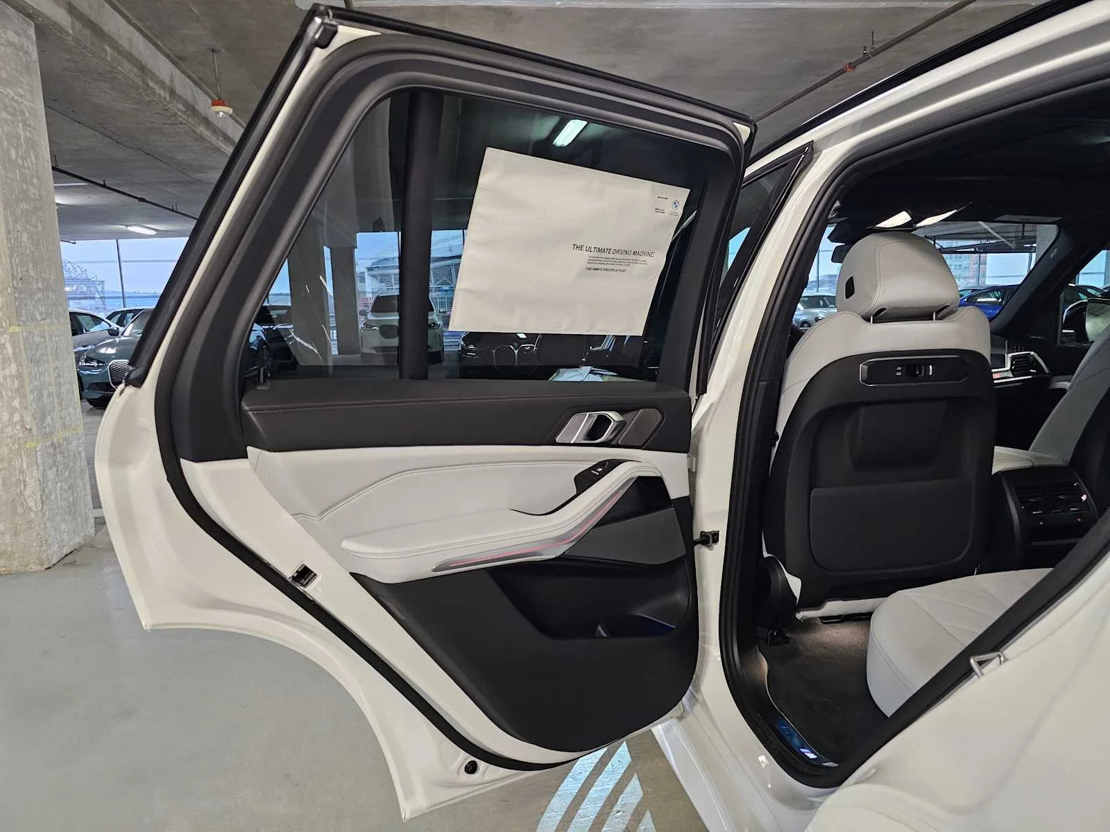 New 2026 Alpine White BMW xDrive50e image 26