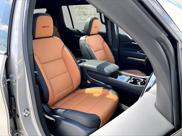 New 2027 Sandstone Gray Chevrolet Z71 image 32