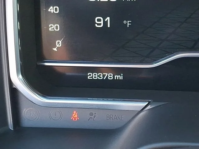 Used 2022 Red GMC AT4 image 19