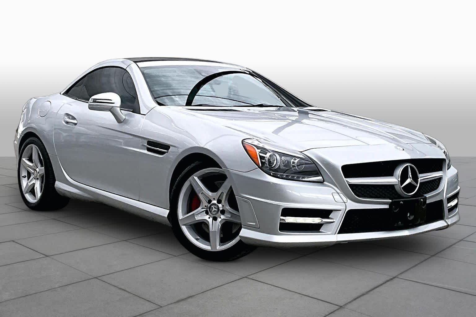 Used 2014 Iridium Silver Metallic Mercedes-Benz SLK 350 image 3