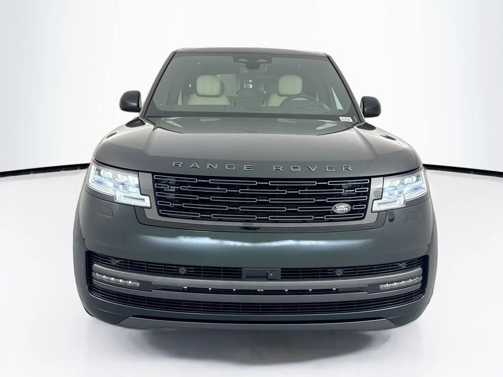New 2026 British Racing Green Land Rover SE image 2