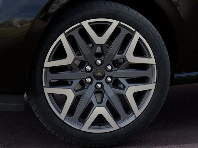 Used 2027 Agate Black Metallic Ford Platinum image 19