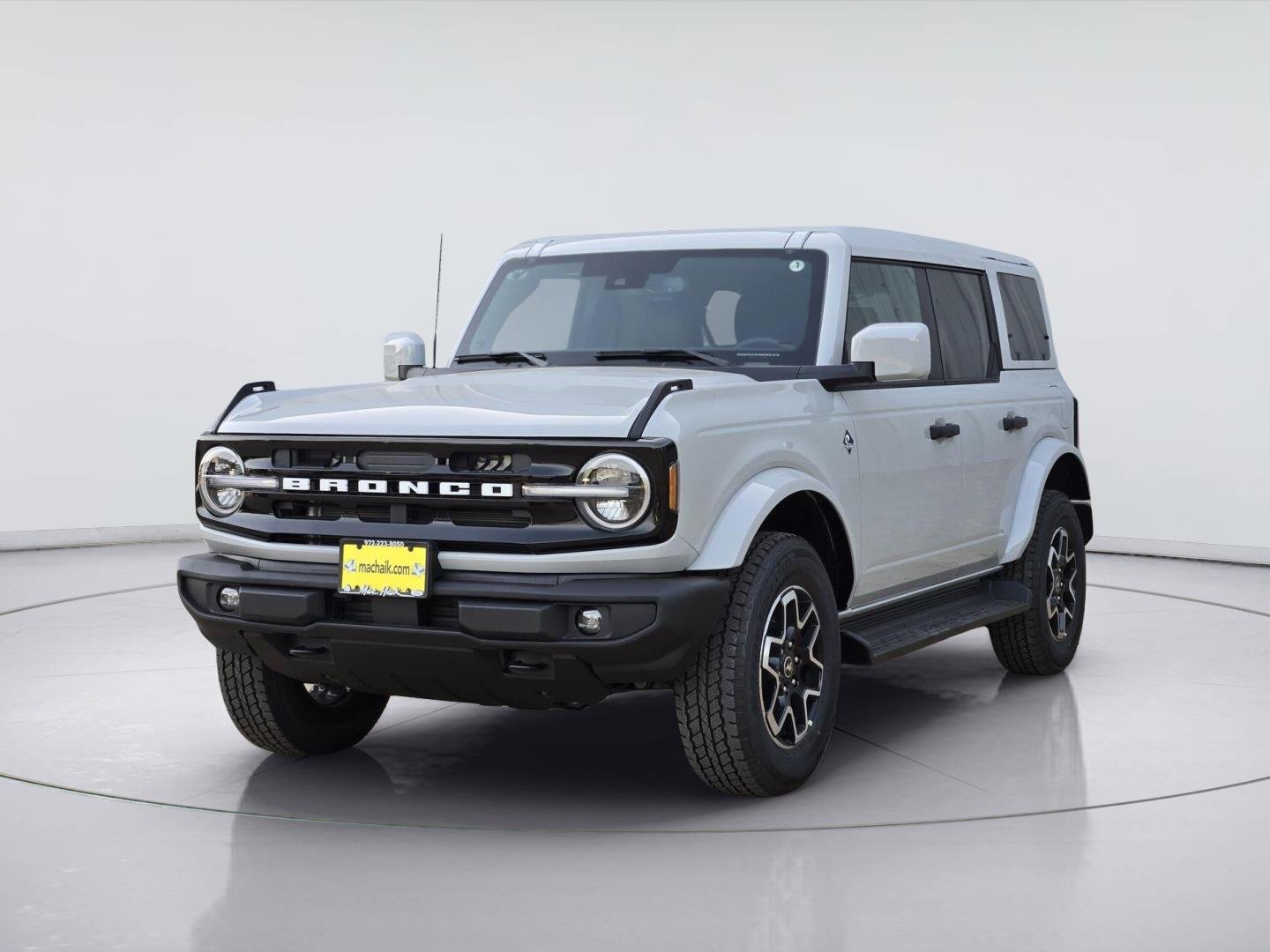 New 2026 Avalanche Gray Ford Outer Banks® image 2