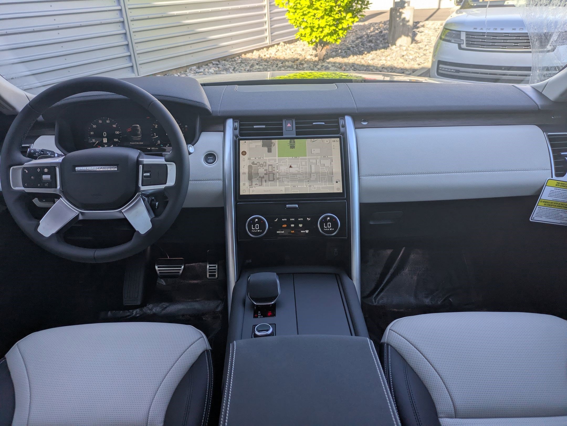 2026 Land Rover Discovery Dynamic SE - Photo 25